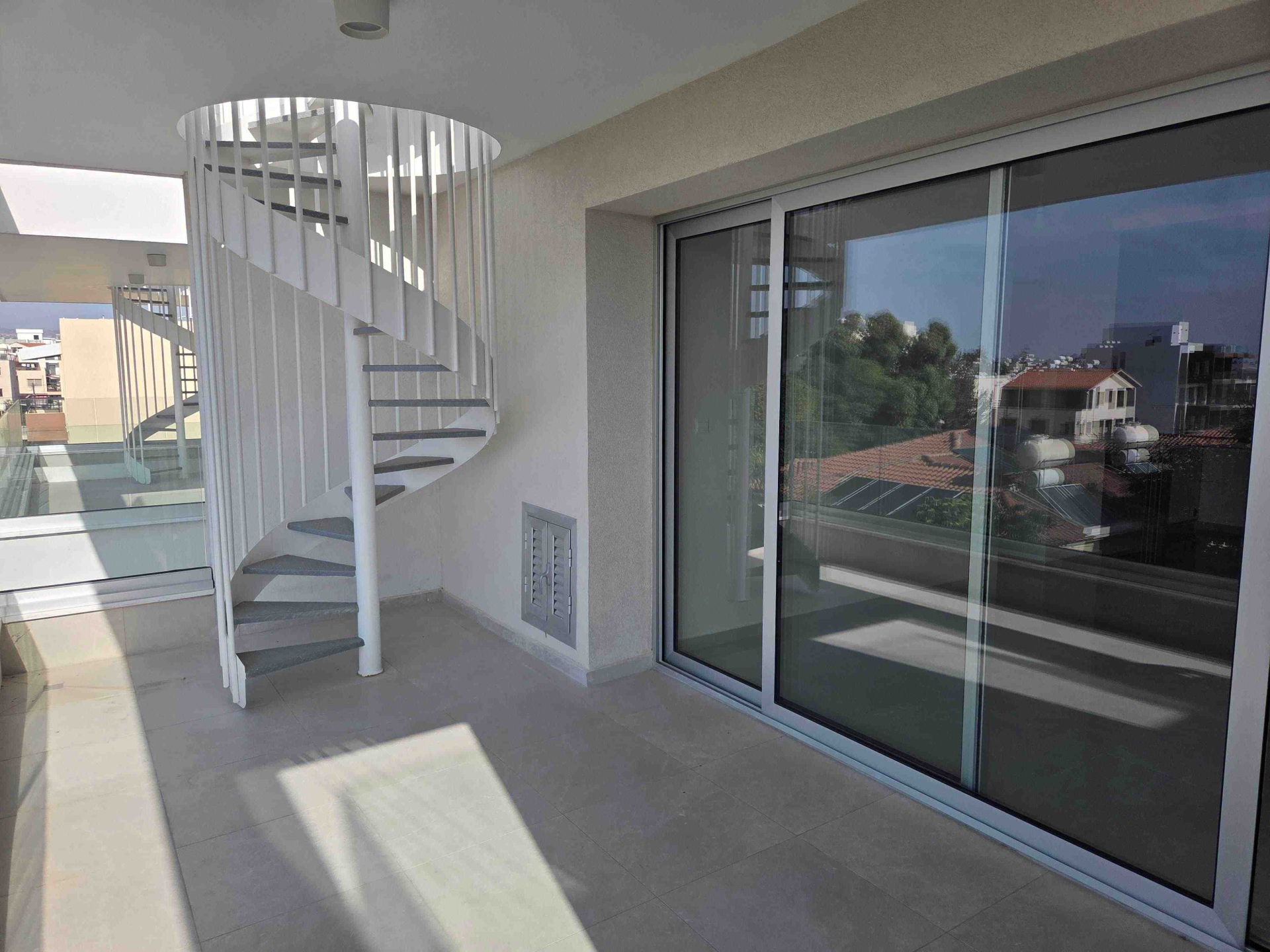 House in Saint Spyridonas - Image 4