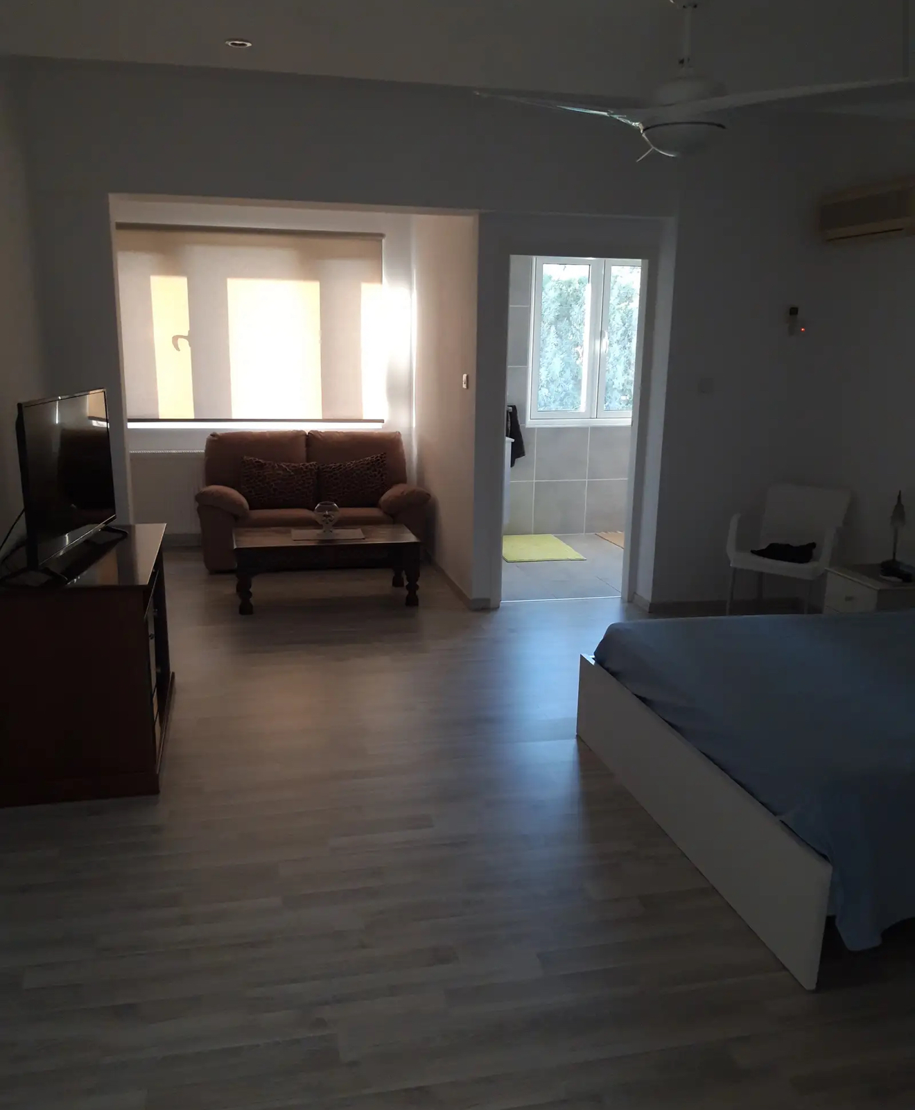 House in Parekklisha - Image 3