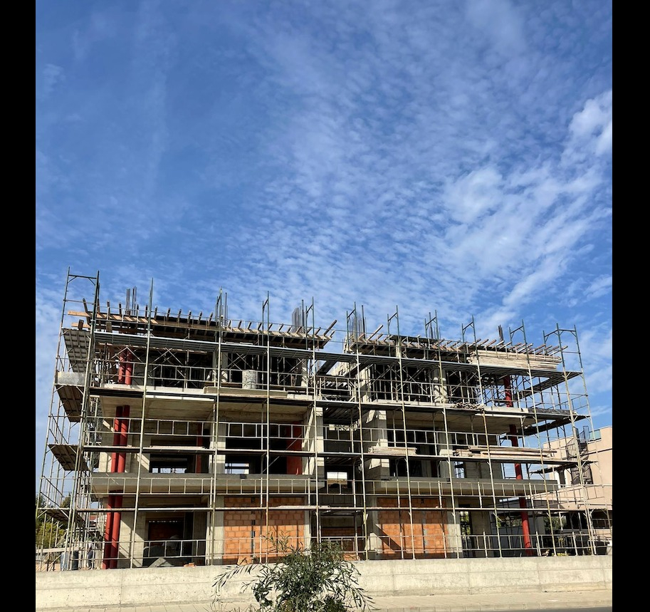 House in Ekali - Image 3