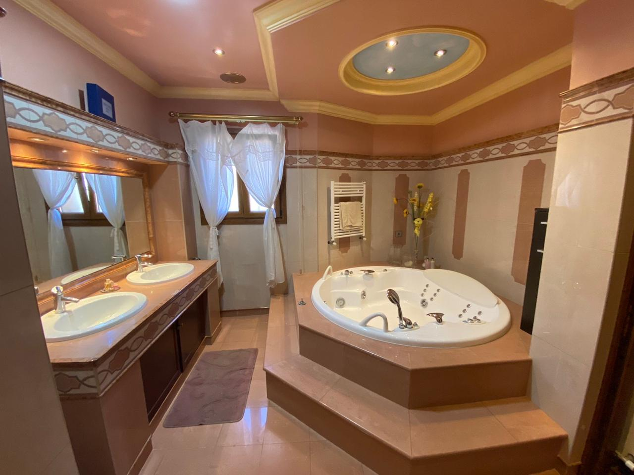 House in Agia Fylaxis - Image 4