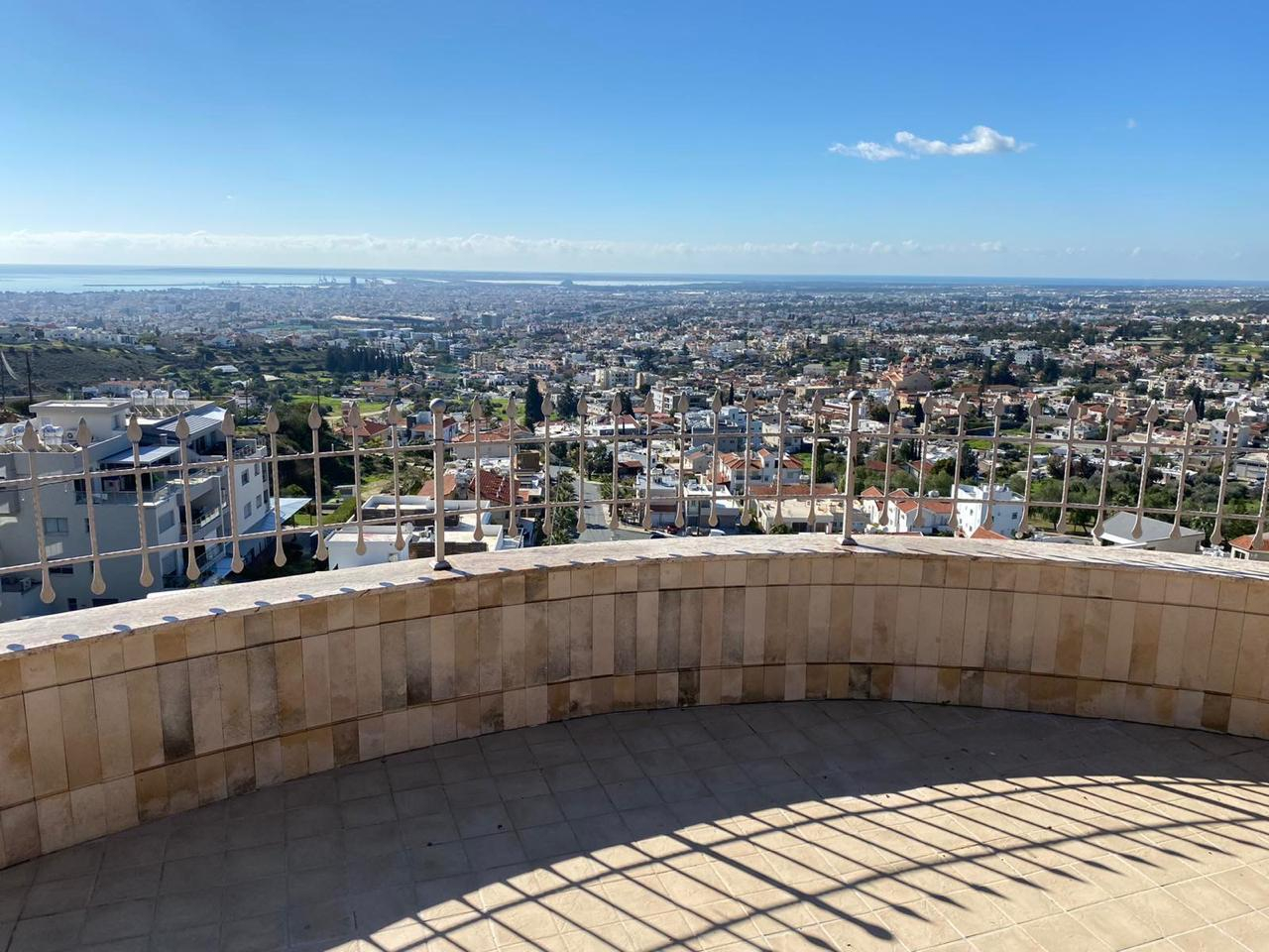 House in Agia Fylaxis - Image 5