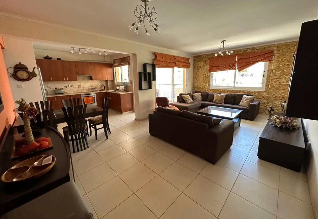 Apartment Flat in Mesa Geitonia, Limassol